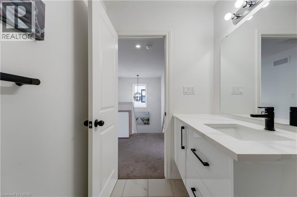 297 Middleton Avenue, London, Ontario  N6L 0E9 - Photo 19 - 40817956