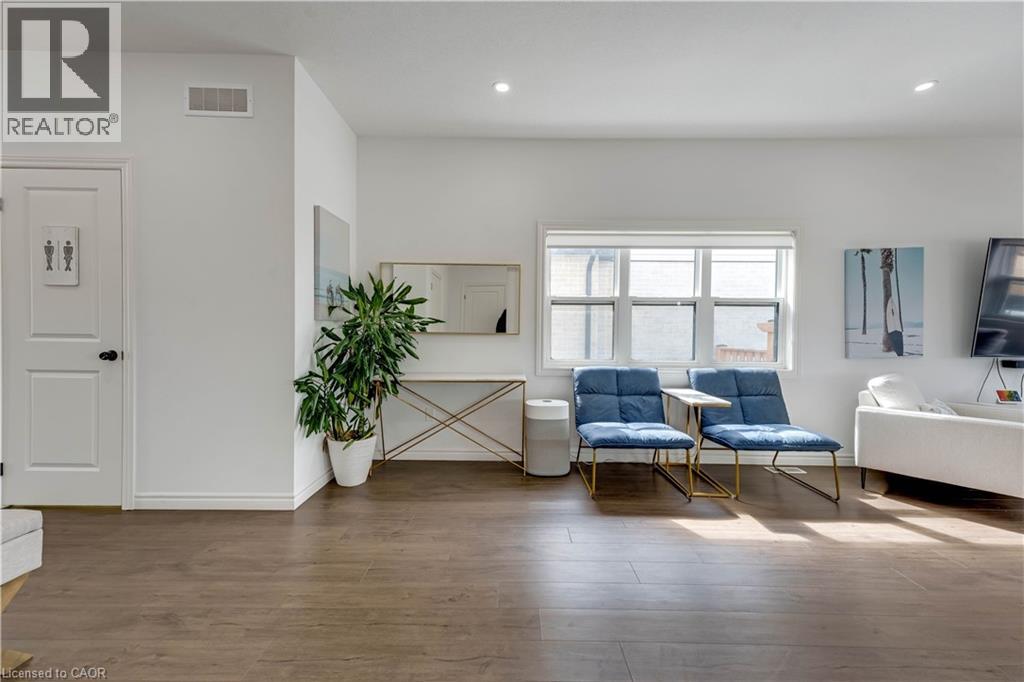 297 Middleton Avenue, London, Ontario  N6L 0E9 - Photo 7 - 40817956