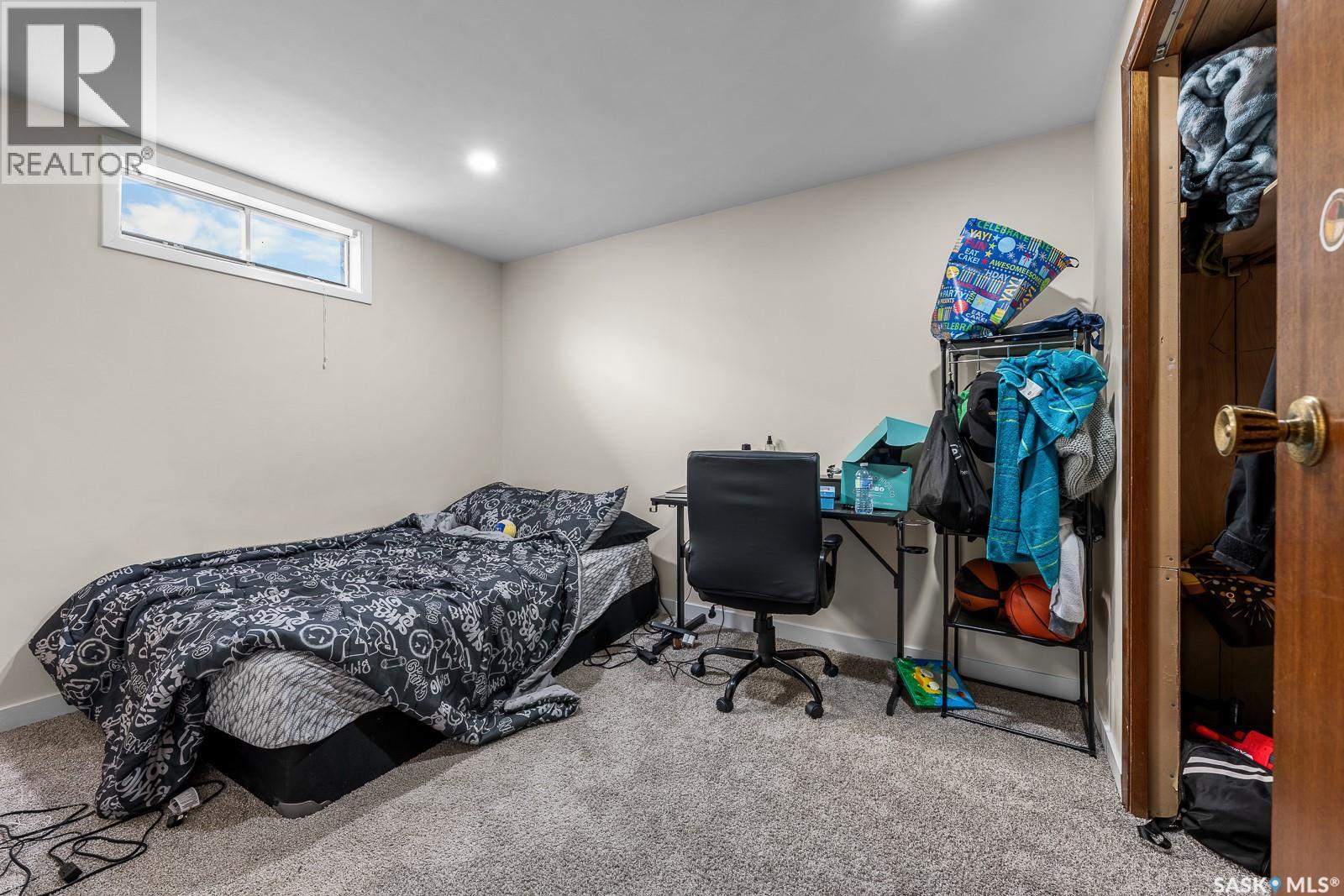 2715 Corbett Road, Regina, Saskatchewan  S4R 8J1 - Photo 11 - SK032408