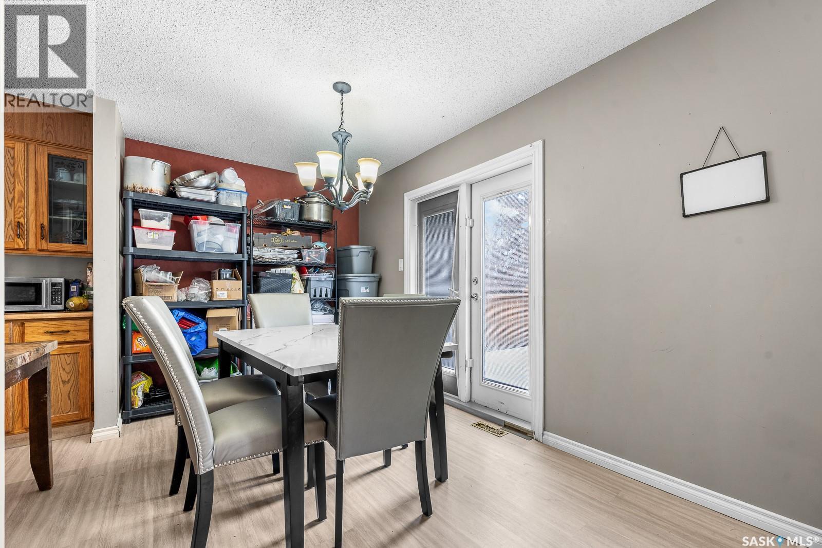 2715 Corbett Road, Regina, Saskatchewan  S4R 8J1 - Photo 6 - SK032408