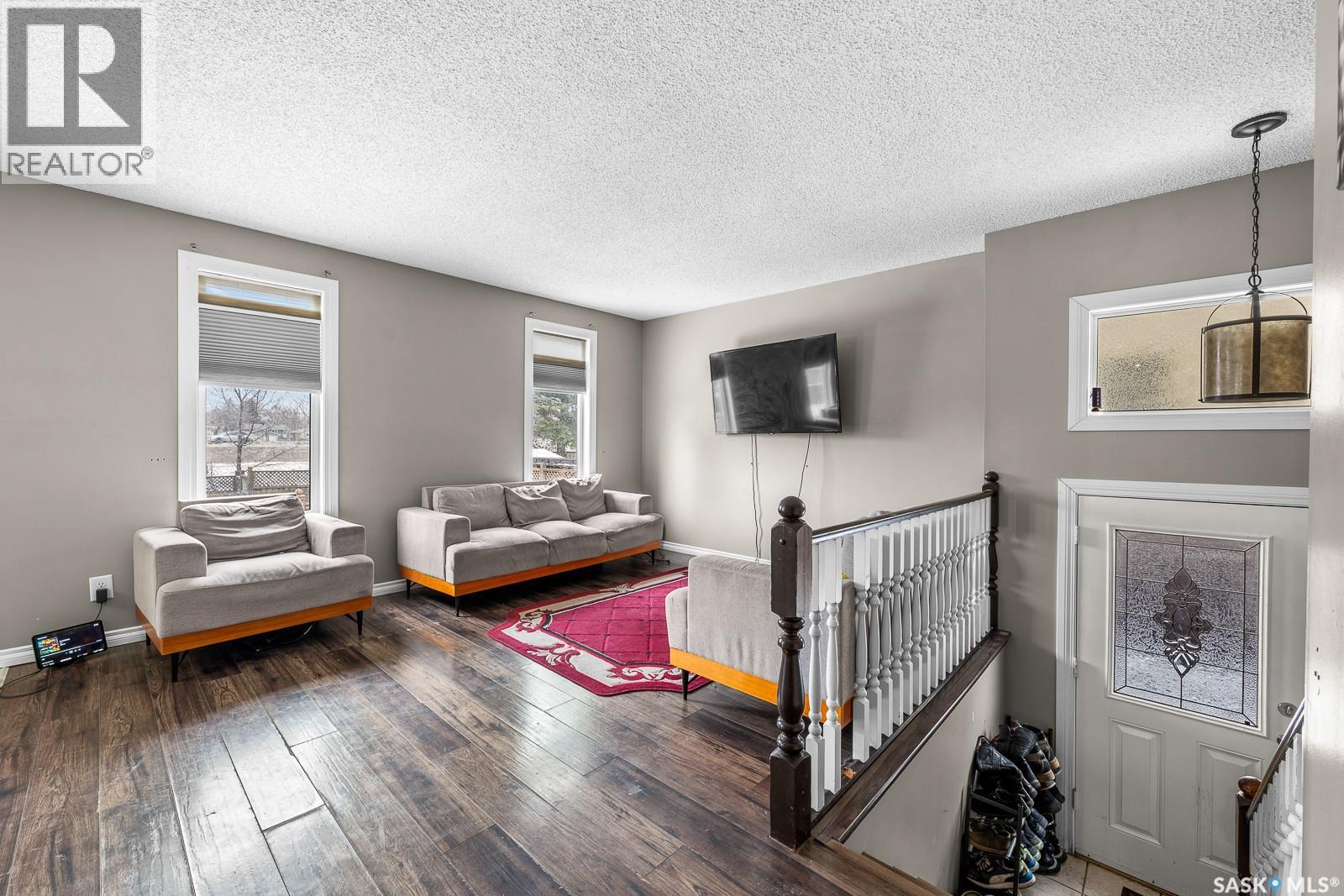 2715 Corbett Road, Regina, Saskatchewan  S4R 8J1 - Photo 8 - SK032408