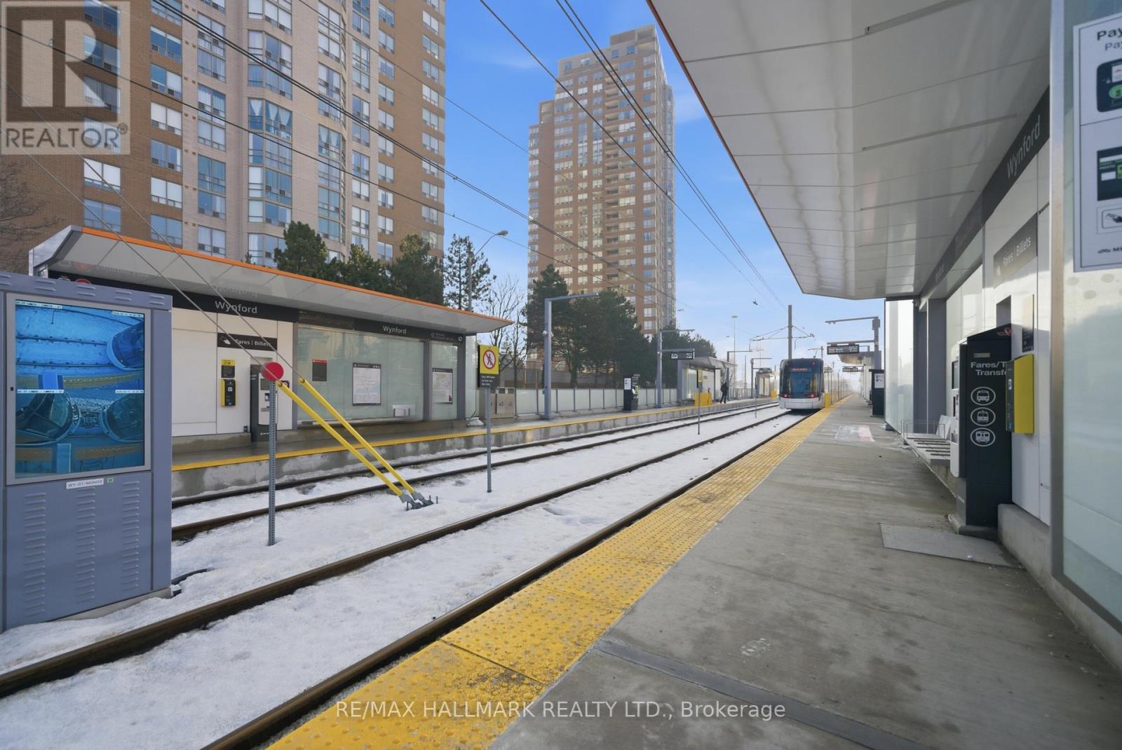 2002 - 215 Wynford Drive, Toronto, Ontario  M3C 3P5 - Photo 37 - C12976124