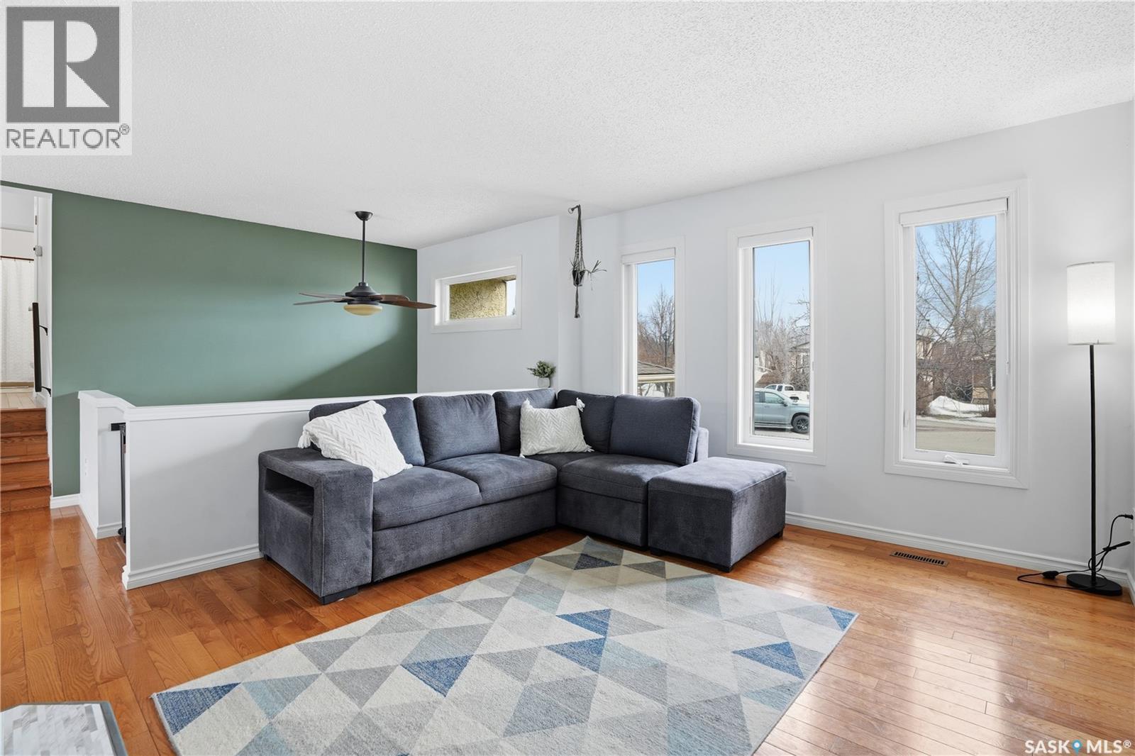 Place 6719 Maplecrest Place, Regina, Saskatchewan  S4X 3Z1 - Photo 5 - SK032404