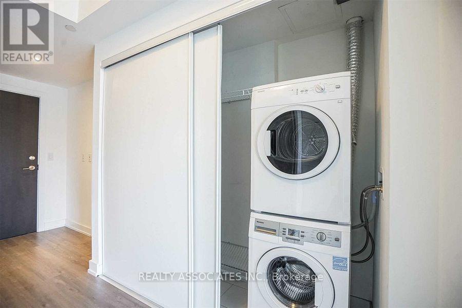 307 - 6 Parkwood Avenue, Toronto, Ontario  M4V 1V1 - Photo 17 - C12976126