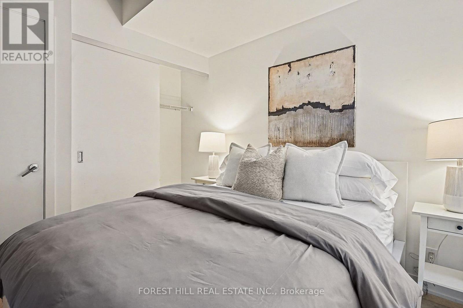 301 - 11 Charlotte Street, Toronto, Ontario  M5V 0M6 - Photo 12 - C12976128