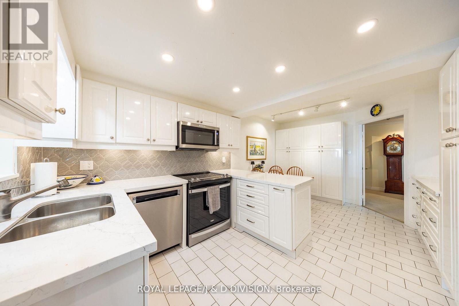 1710 - 65 Spring Garden Avenue, Toronto, Ontario  M2N 6H9 - Photo 10 - C12976184