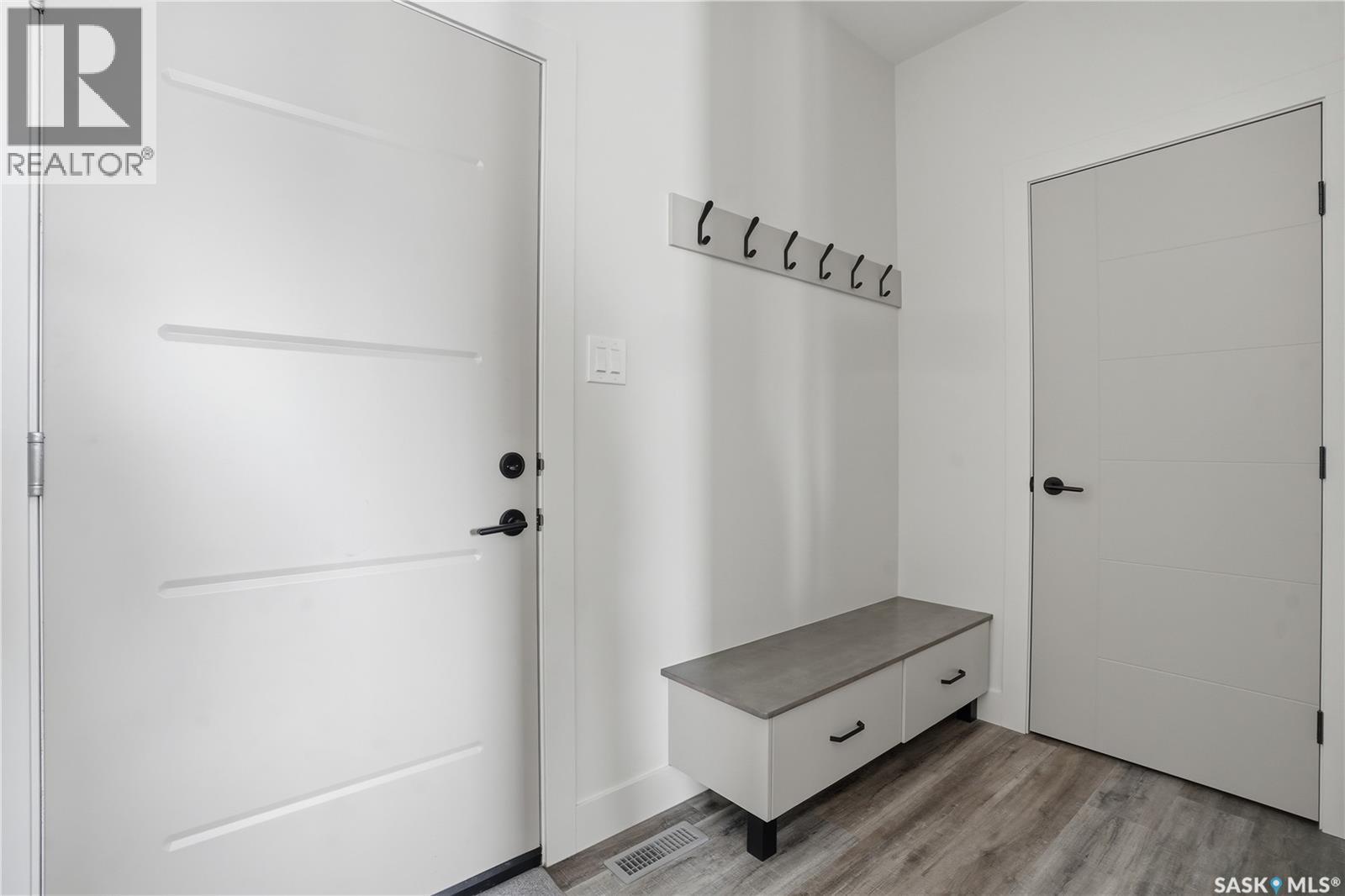 1737 Hayes Lane, Moose Jaw, Saskatchewan  S6J 0B6 - Photo 22 - SK032371