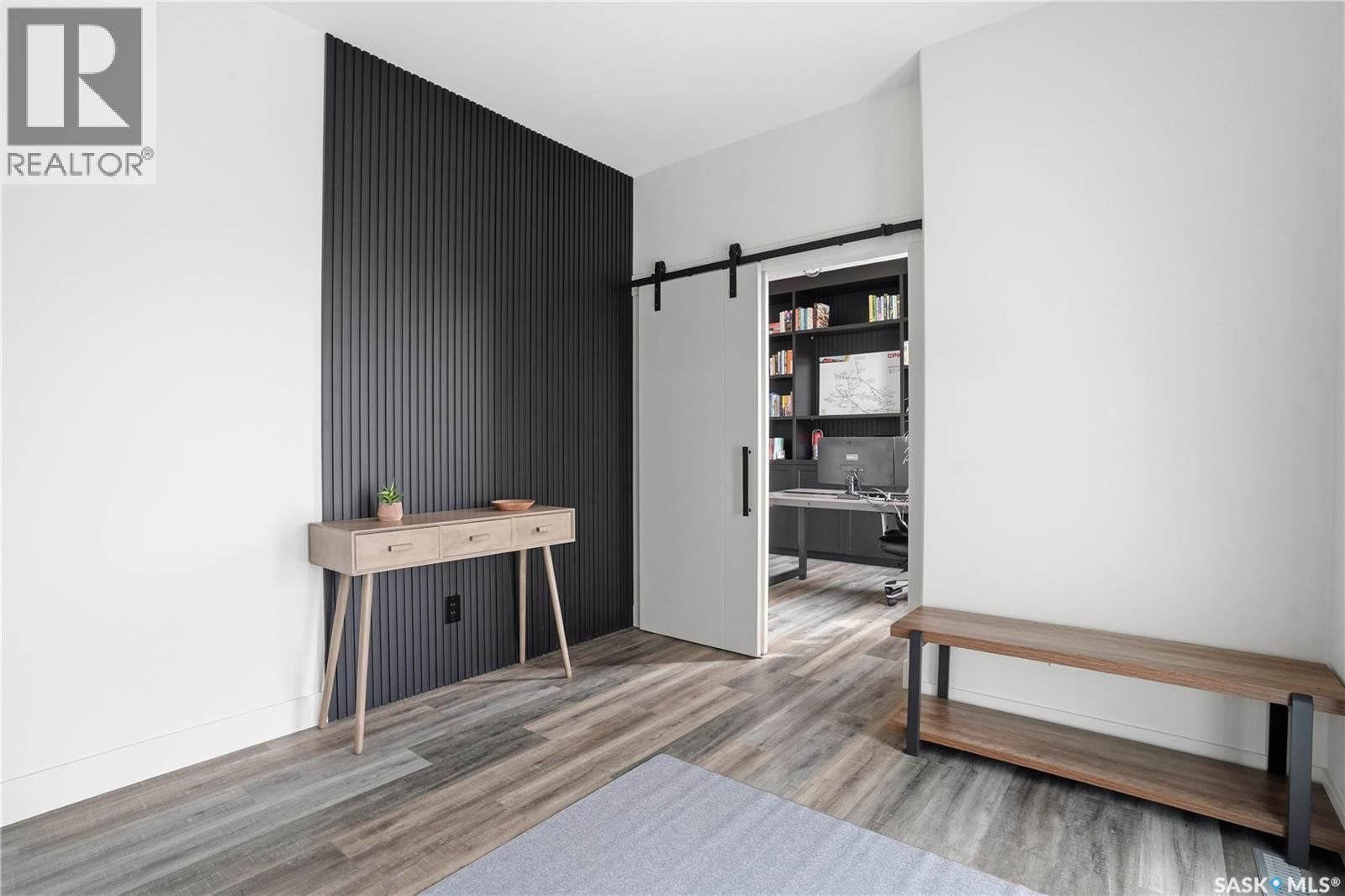 1737 Hayes Lane, Moose Jaw, Saskatchewan  S6J 0B6 - Photo 5 - SK032371