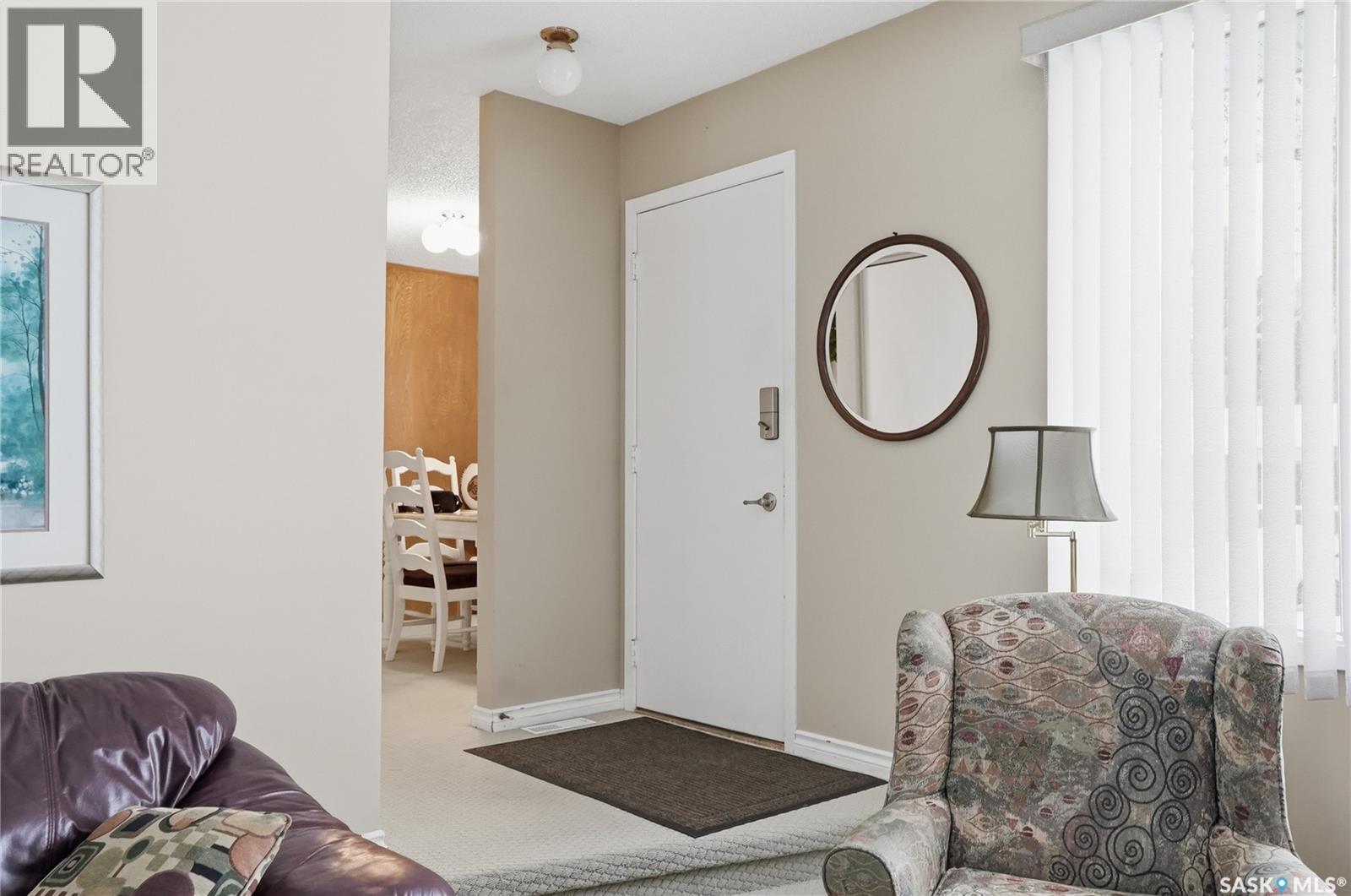 73 Champlin Crescent, Saskatoon, Saskatchewan  S7H 4T2 - Photo 3 - SK032362