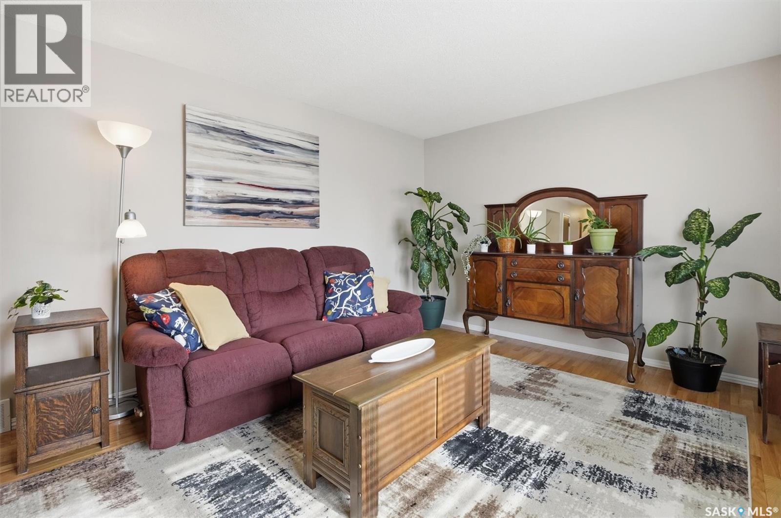 17 Malta Crescent, Saskatoon, Saskatchewan  S7L 3V9 - Photo 2 - SK032358