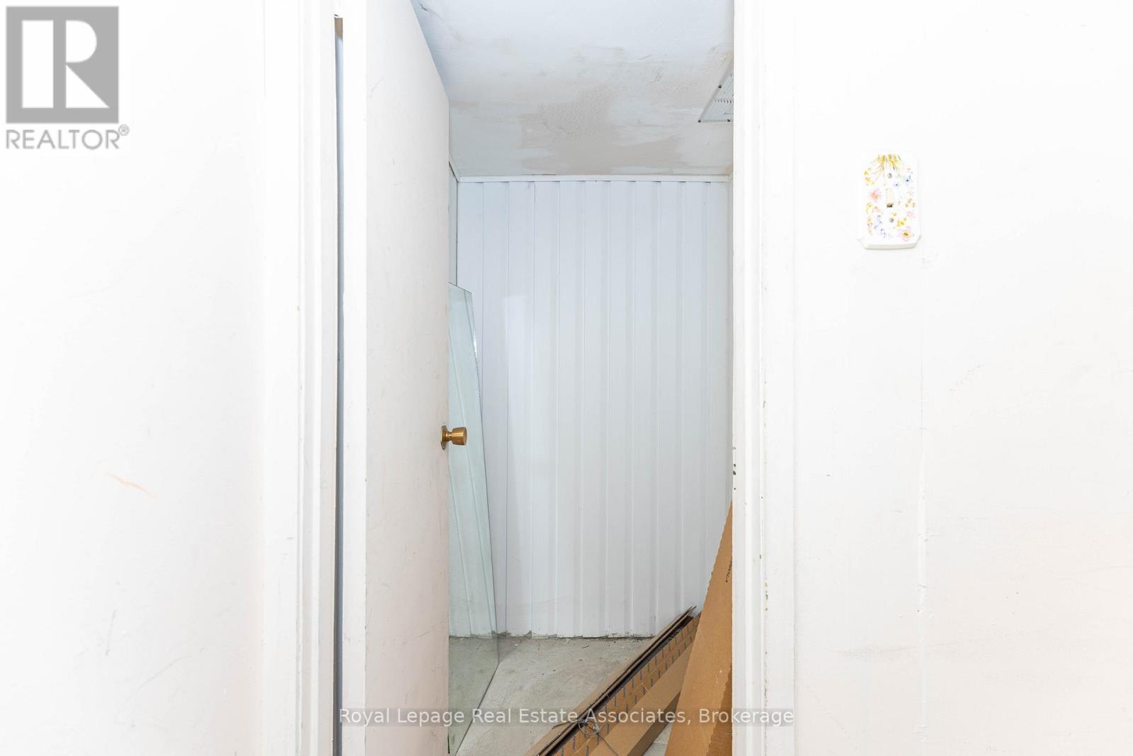 654 Bloor Street W, Toronto, Ontario  M6G 1K9 - Photo 15 - C12976326