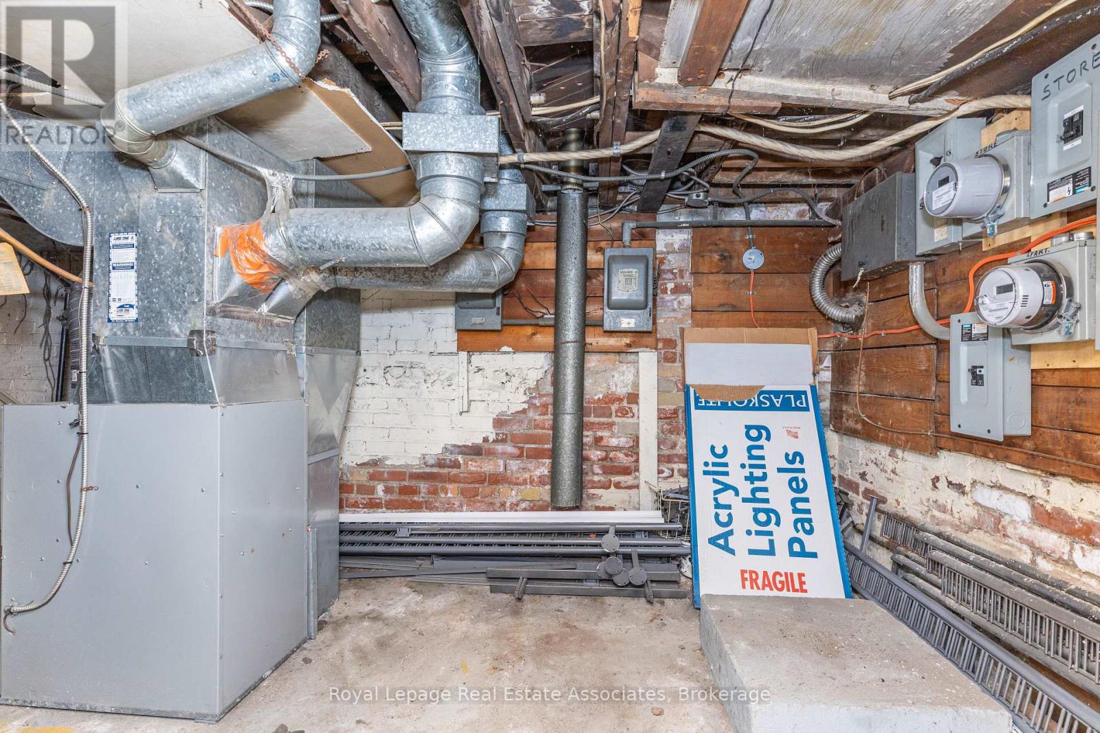 654 Bloor Street W, Toronto, Ontario  M6G 1K9 - Photo 26 - C12976326