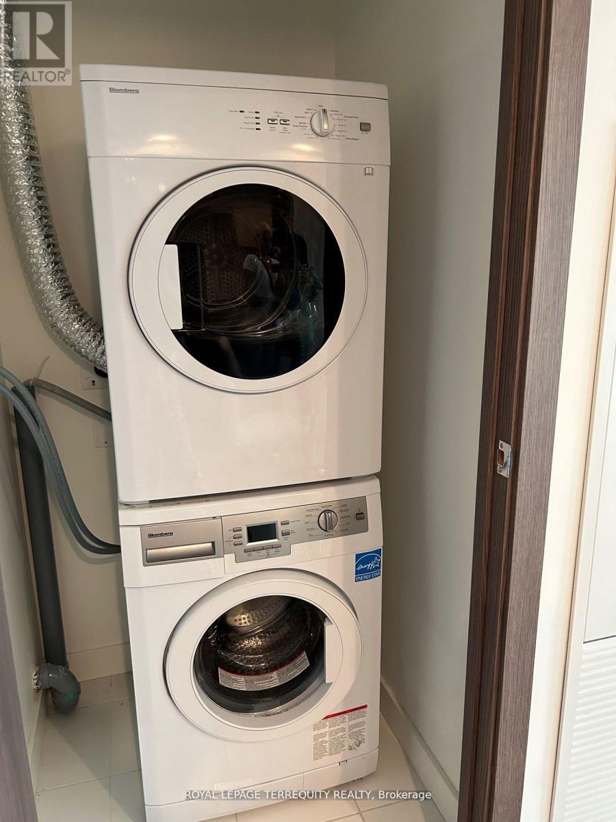 807 - 17 Bathurst Street, Toronto, Ontario  M5V 0N1 - Photo 10 - C12976330