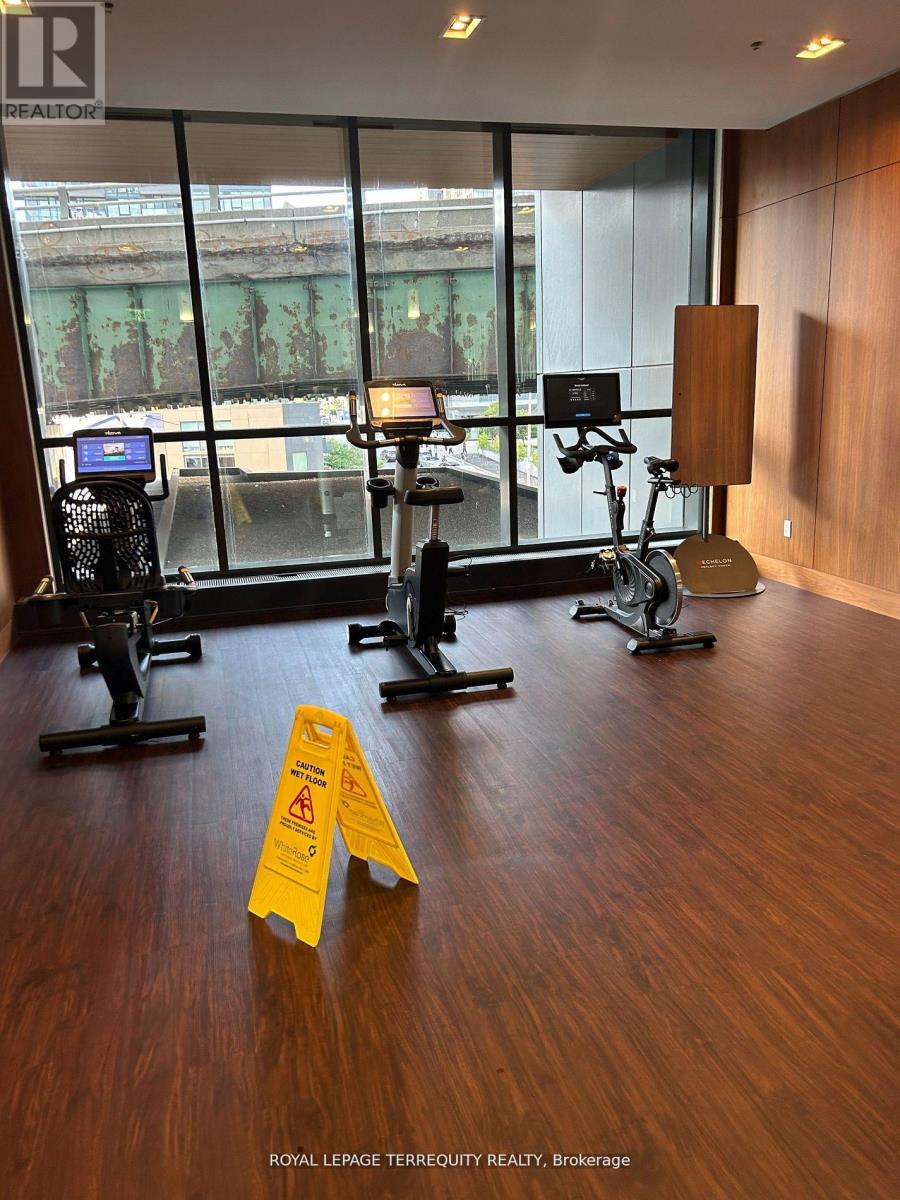 807 - 17 Bathurst Street, Toronto, Ontario  M5V 0N1 - Photo 18 - C12976330