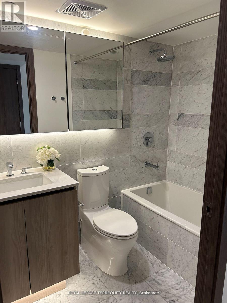 807 - 17 Bathurst Street, Toronto, Ontario  M5V 0N1 - Photo 9 - C12976330