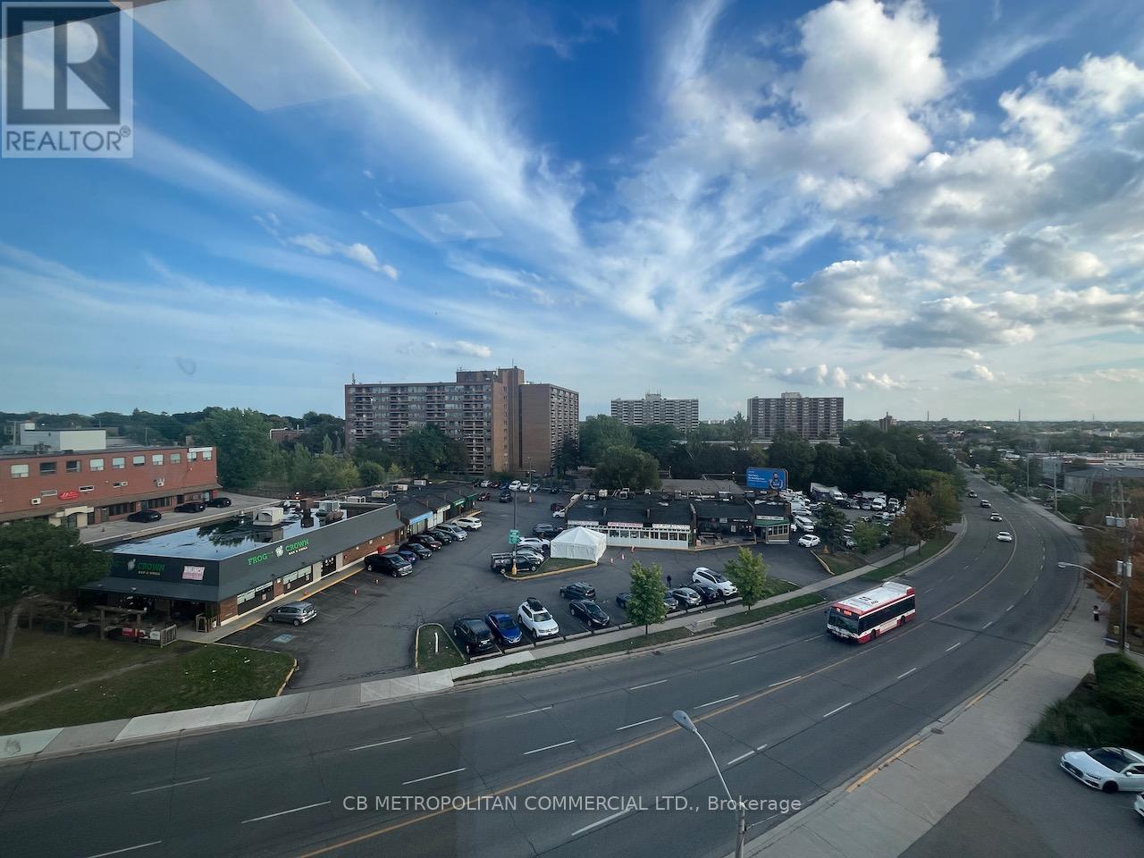 1880 O'connor Drive, Toronto, Ontario  M4A 1W9 - Photo 5 - C12976342