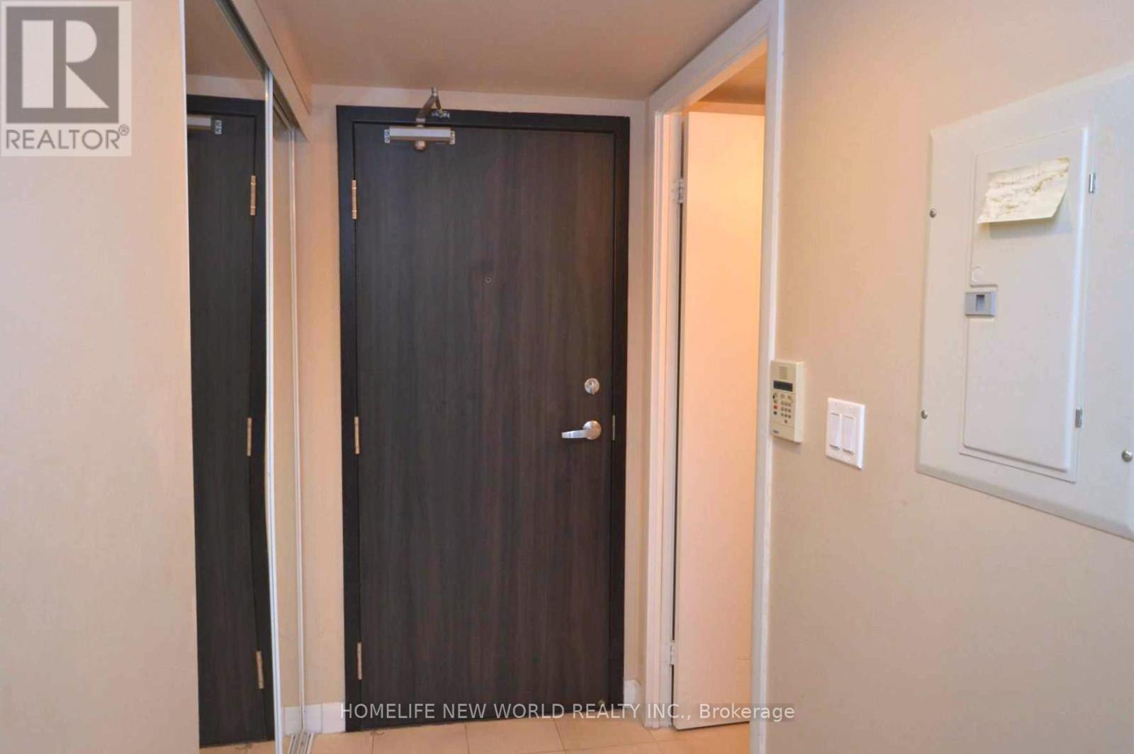 2913 - 210 Victoria Street, Toronto, Ontario  M5B 2R3 - Photo 4 - C12976354