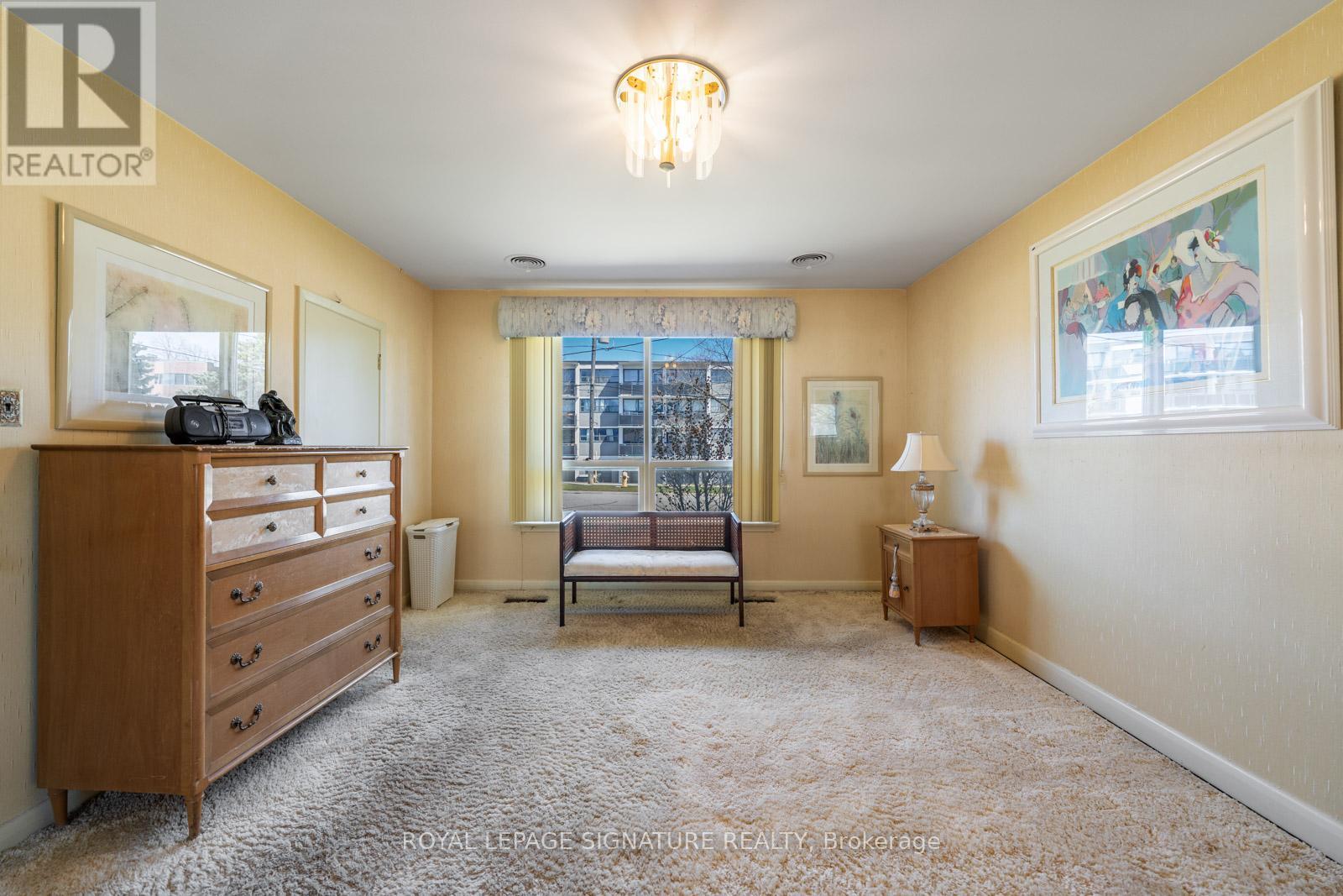 66 Carscadden Drive, Toronto, Ontario  M2R 2A9 - Photo 15 - C12976378