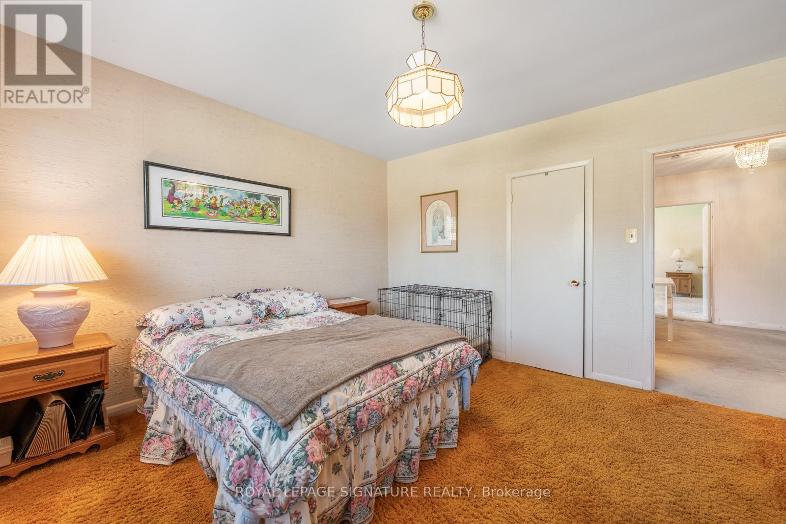 66 Carscadden Drive, Toronto, Ontario  M2R 2A9 - Photo 19 - C12976378