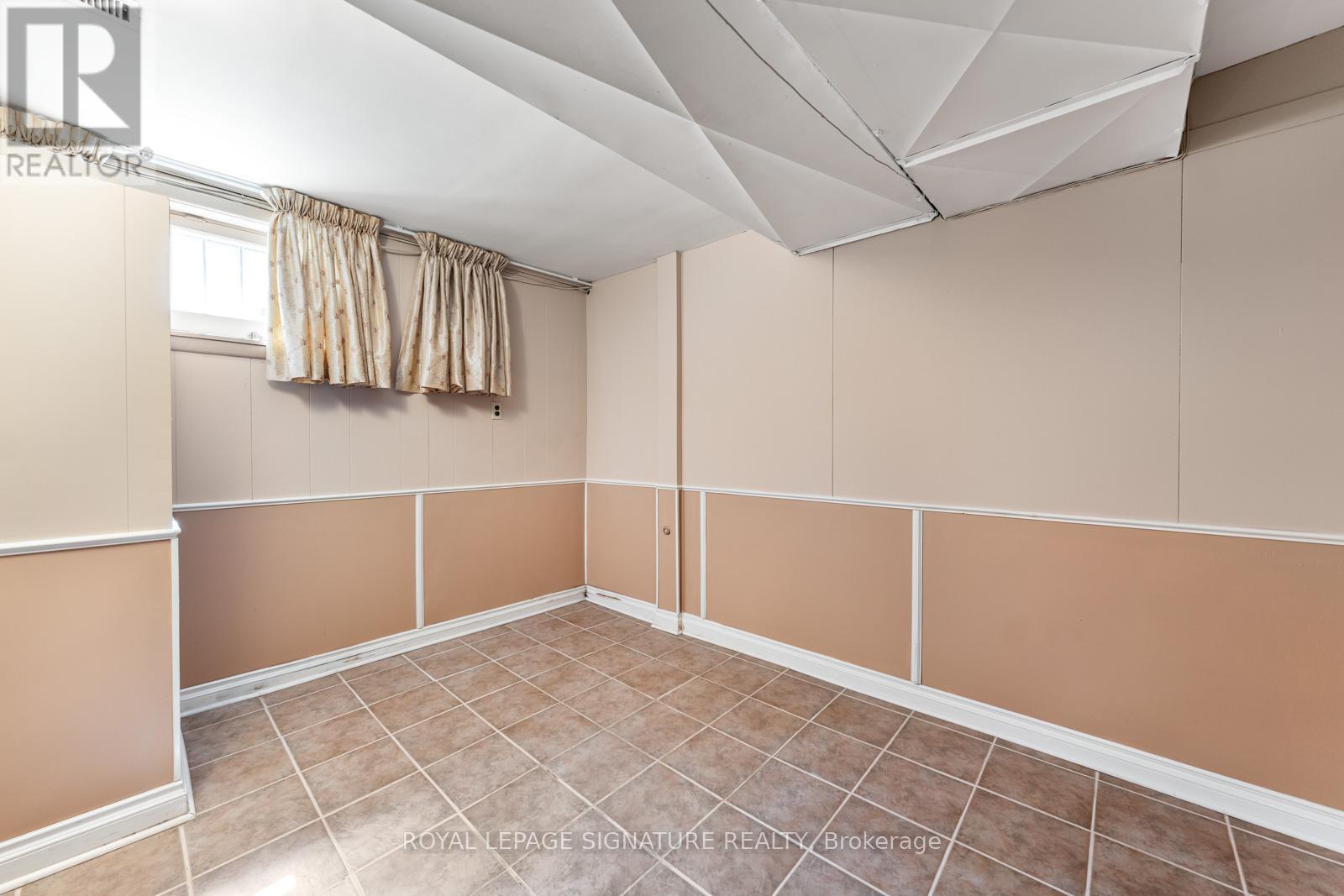 66 Carscadden Drive, Toronto, Ontario  M2R 2A9 - Photo 29 - C12976378