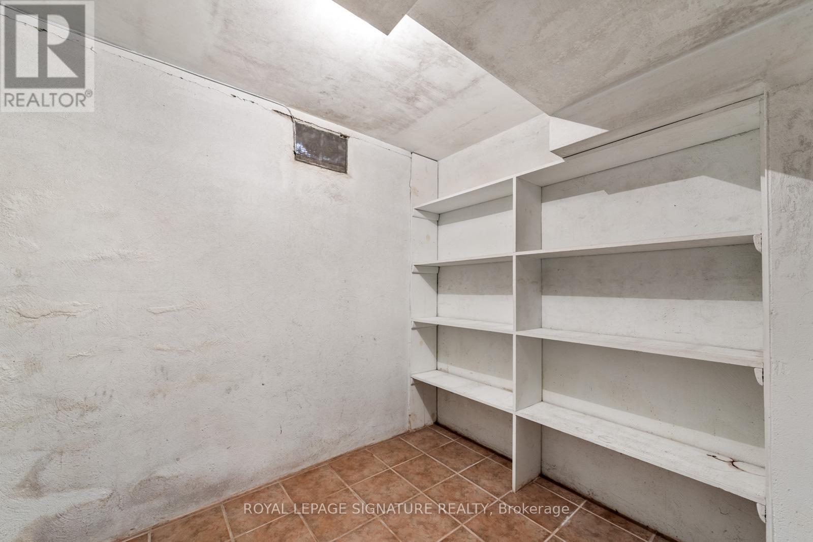 66 Carscadden Drive, Toronto, Ontario  M2R 2A9 - Photo 32 - C12976378