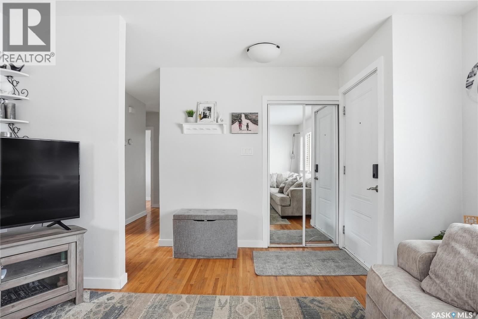 15 Stewart Avenue, Saskatoon, Saskatchewan  S7L 3S5 - Photo 4 - SK032300