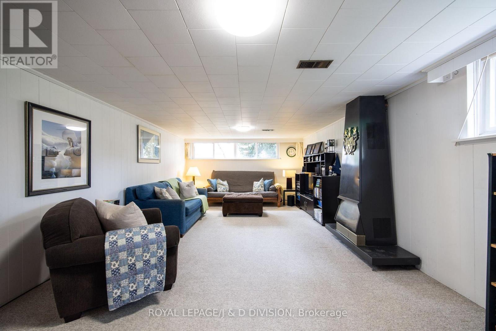 48 Greengrove Crescent, Toronto, Ontario  M3A 1H9 - Photo 17 - C12976408