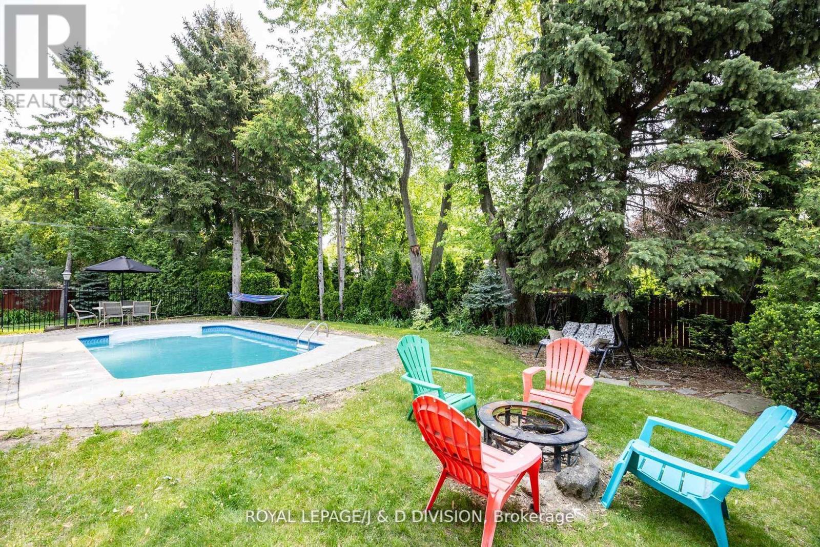 48 Greengrove Crescent, Toronto, Ontario  M3A 1H9 - Photo 2 - C12976408