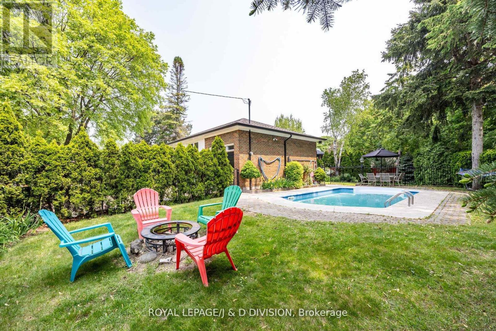 48 Greengrove Crescent, Toronto, Ontario  M3A 1H9 - Photo 27 - C12976408