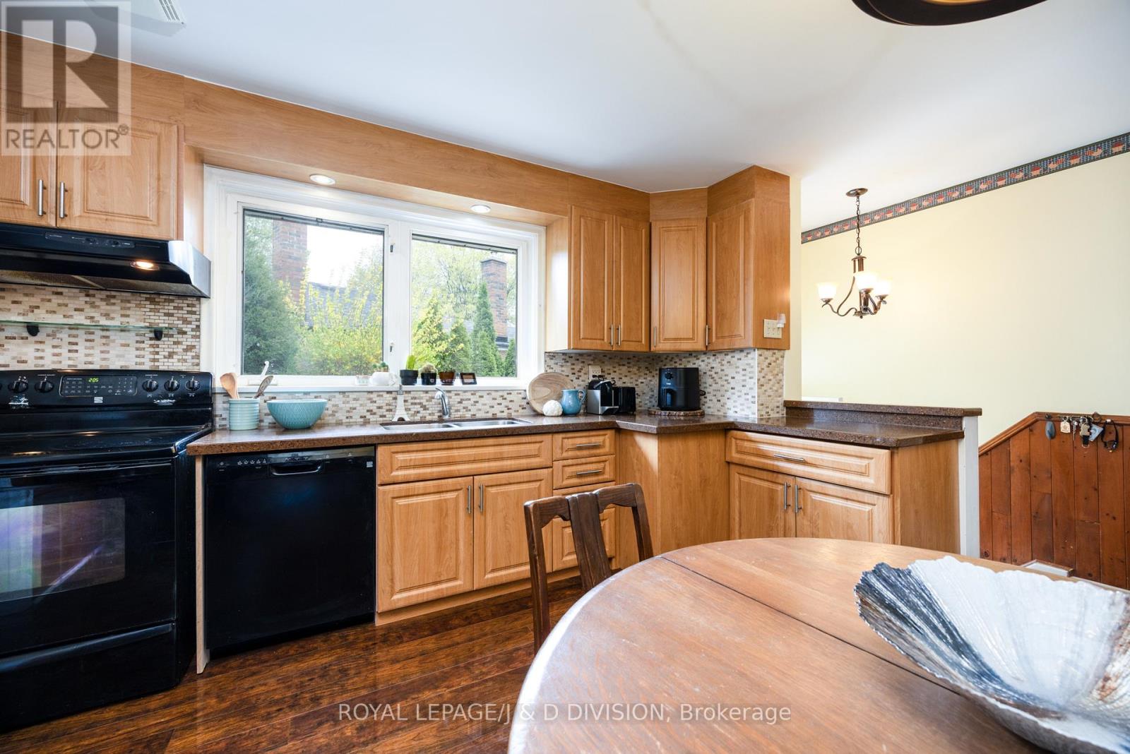 48 Greengrove Crescent, Toronto, Ontario  M3A 1H9 - Photo 9 - C12976408