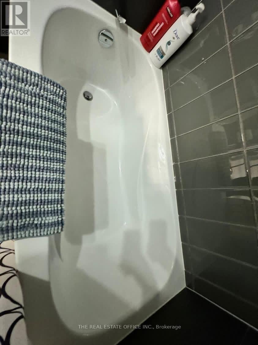 202 - 151 Dan Leckie Way, Toronto, Ontario  M5V 4B2 - Photo 15 - C12976422