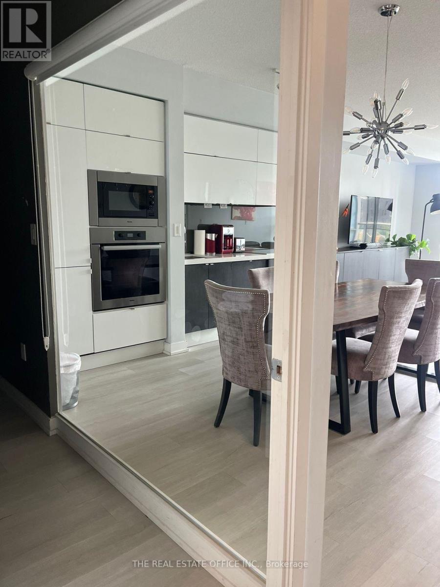 202 - 151 Dan Leckie Way, Toronto, Ontario  M5V 4B2 - Photo 5 - C12976422