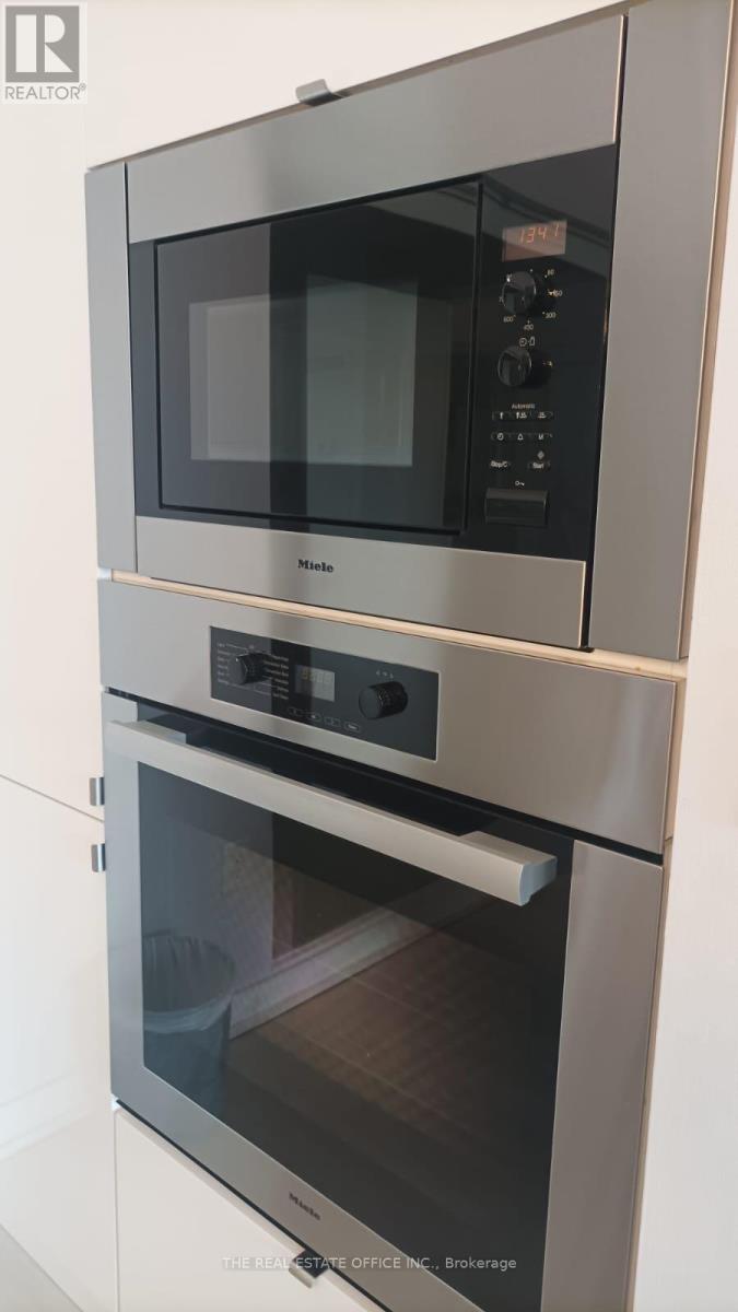 202 - 151 Dan Leckie Way, Toronto, Ontario  M5V 4B2 - Photo 9 - C12976422