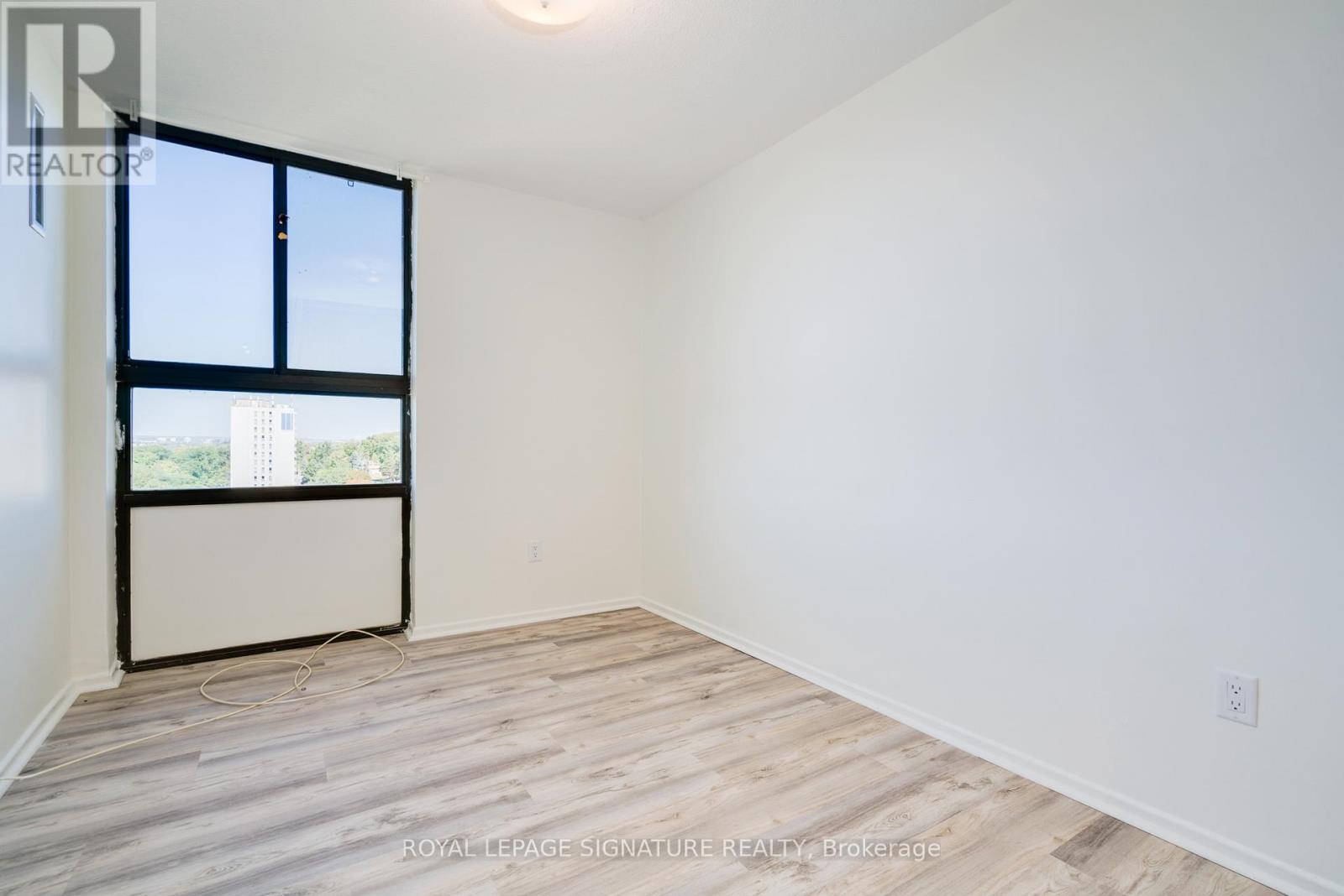 1003 - 260 Seneca Hill Drive, Toronto, Ontario  M2J 4S6 - Photo 8 - C12976468