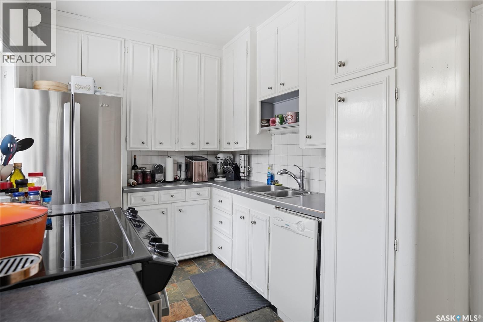 2333 Robinson Street, Regina, Saskatchewan  S4T 2R3 - Photo 16 - SK032184