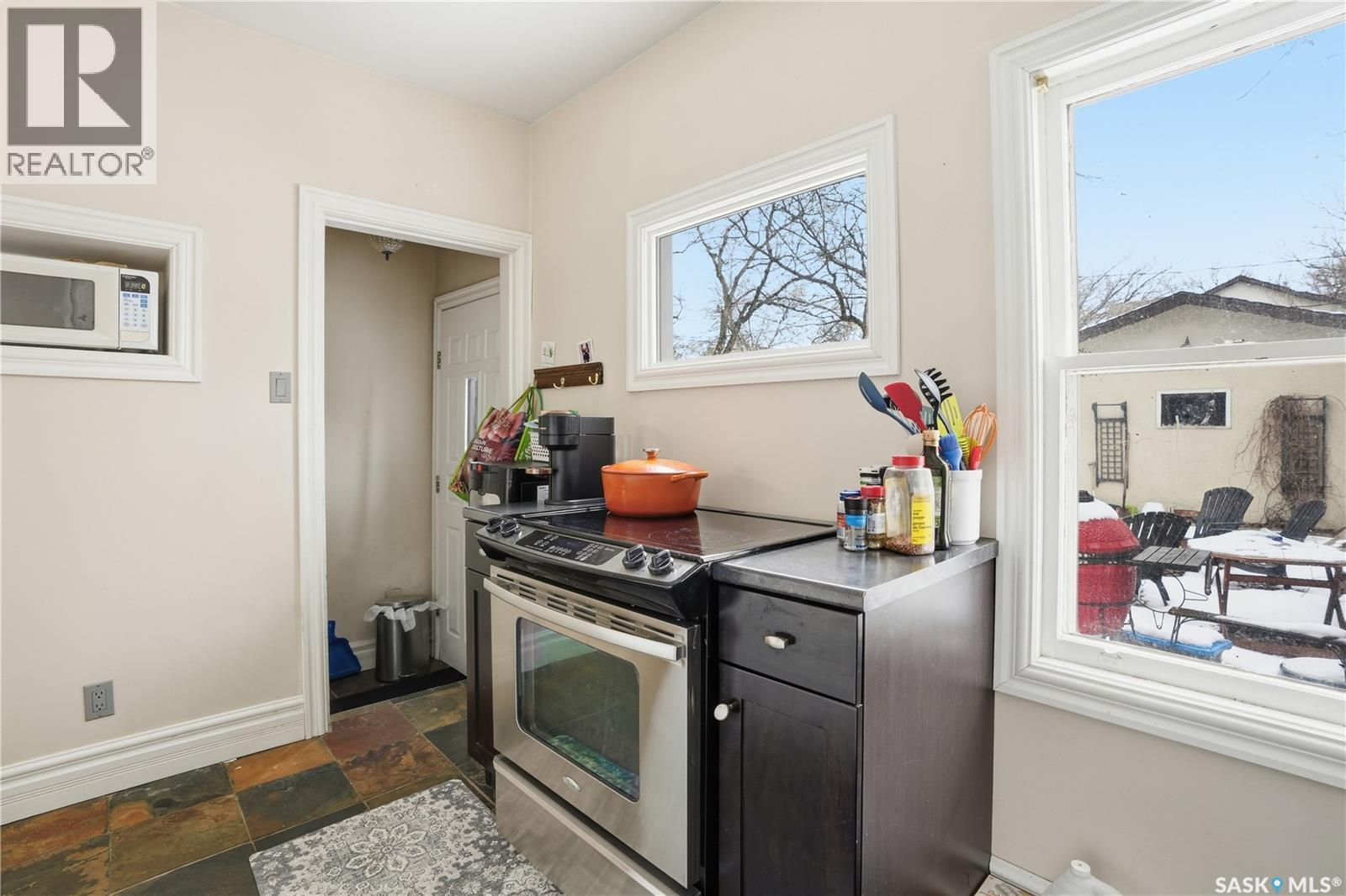 2333 Robinson Street, Regina, Saskatchewan  S4T 2R3 - Photo 19 - SK032184