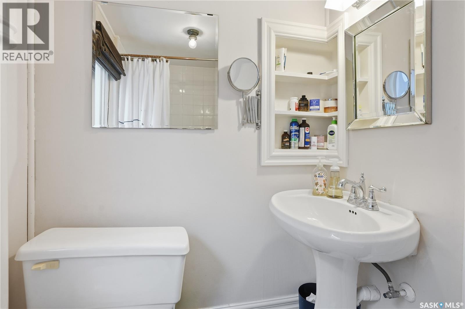 2333 Robinson Street, Regina, Saskatchewan  S4T 2R3 - Photo 29 - SK032184