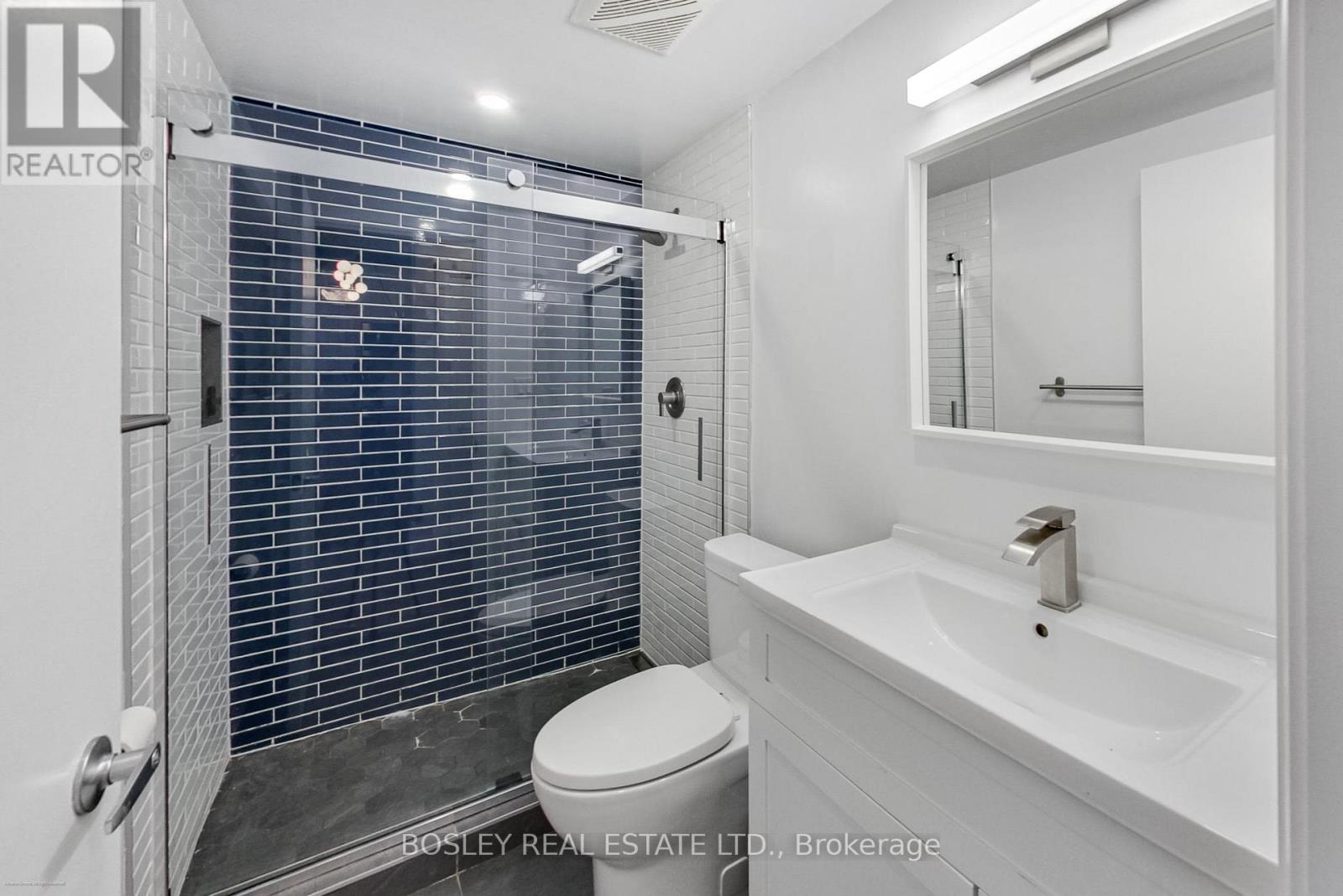 211 - 284 St. Helens Avenue, Toronto, Ontario  M6H 4A4 - Photo 6 - C12976494