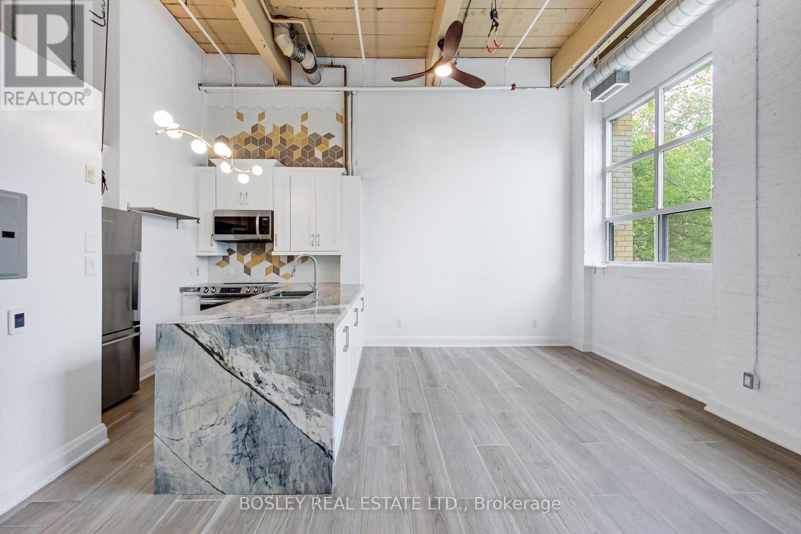 211 - 284 St. Helens Avenue, Toronto, Ontario  M6H 4A4 - Photo 9 - C12976494