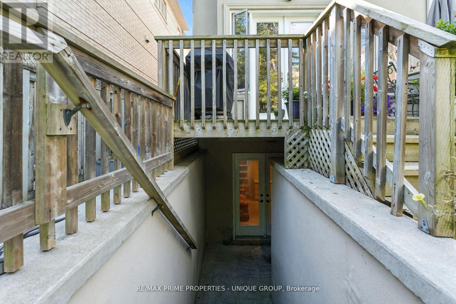 276 Greenfield Avenue, Toronto, Ontario  M2N 3E5 - Photo 42 - C12976548