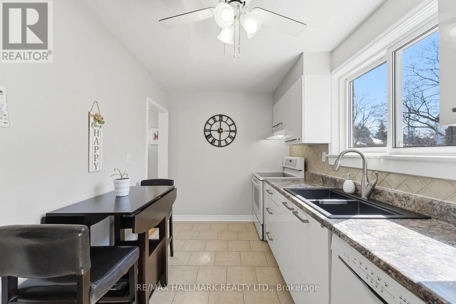 41 Twin Pauls Crescent, Toronto, Ontario  M1R 3Z6 - Photo 10 - E12976154