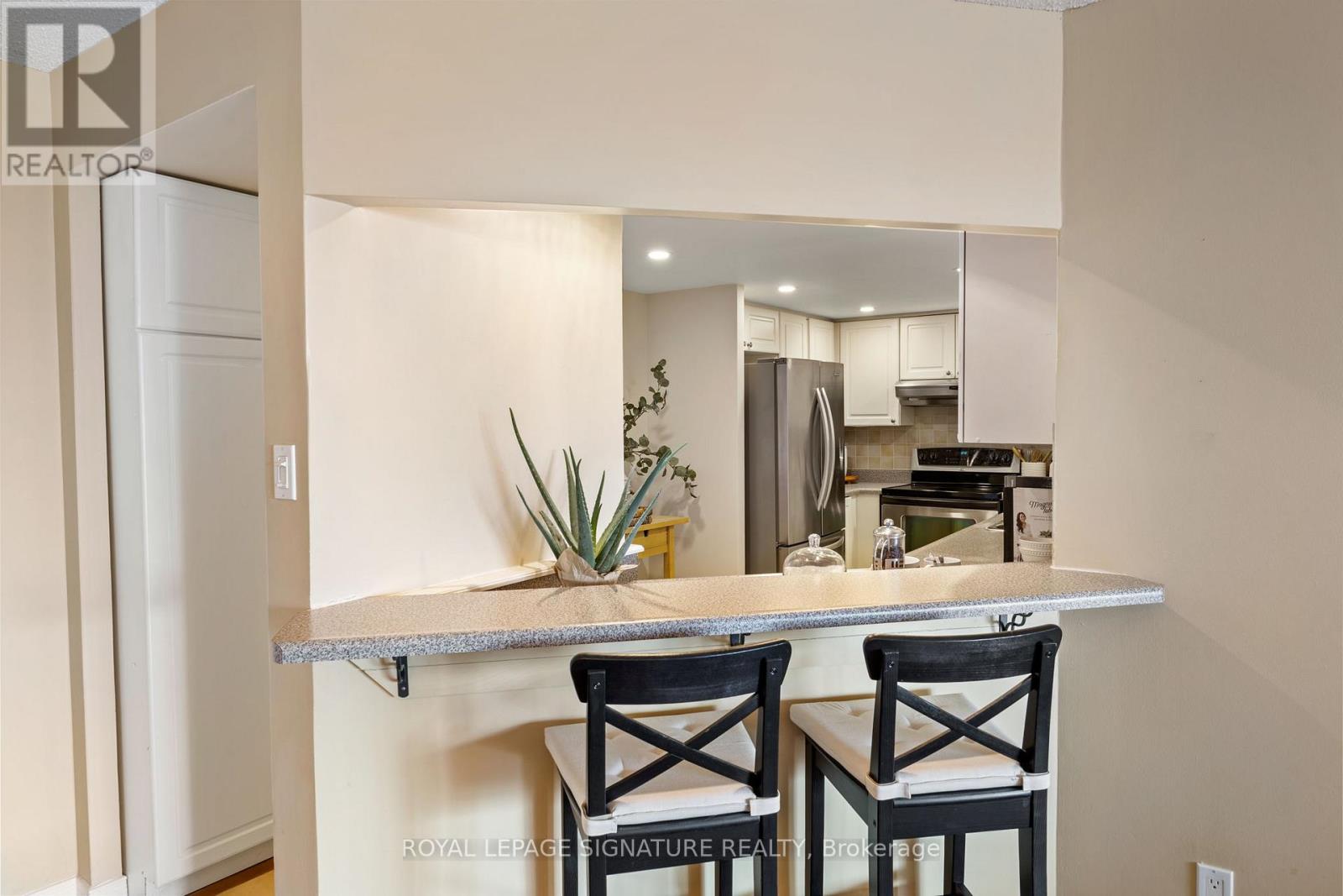 306 - 45 Cumberland Lane, Ajax, Ontario  L1S 7K3 - Photo 11 - E12976398