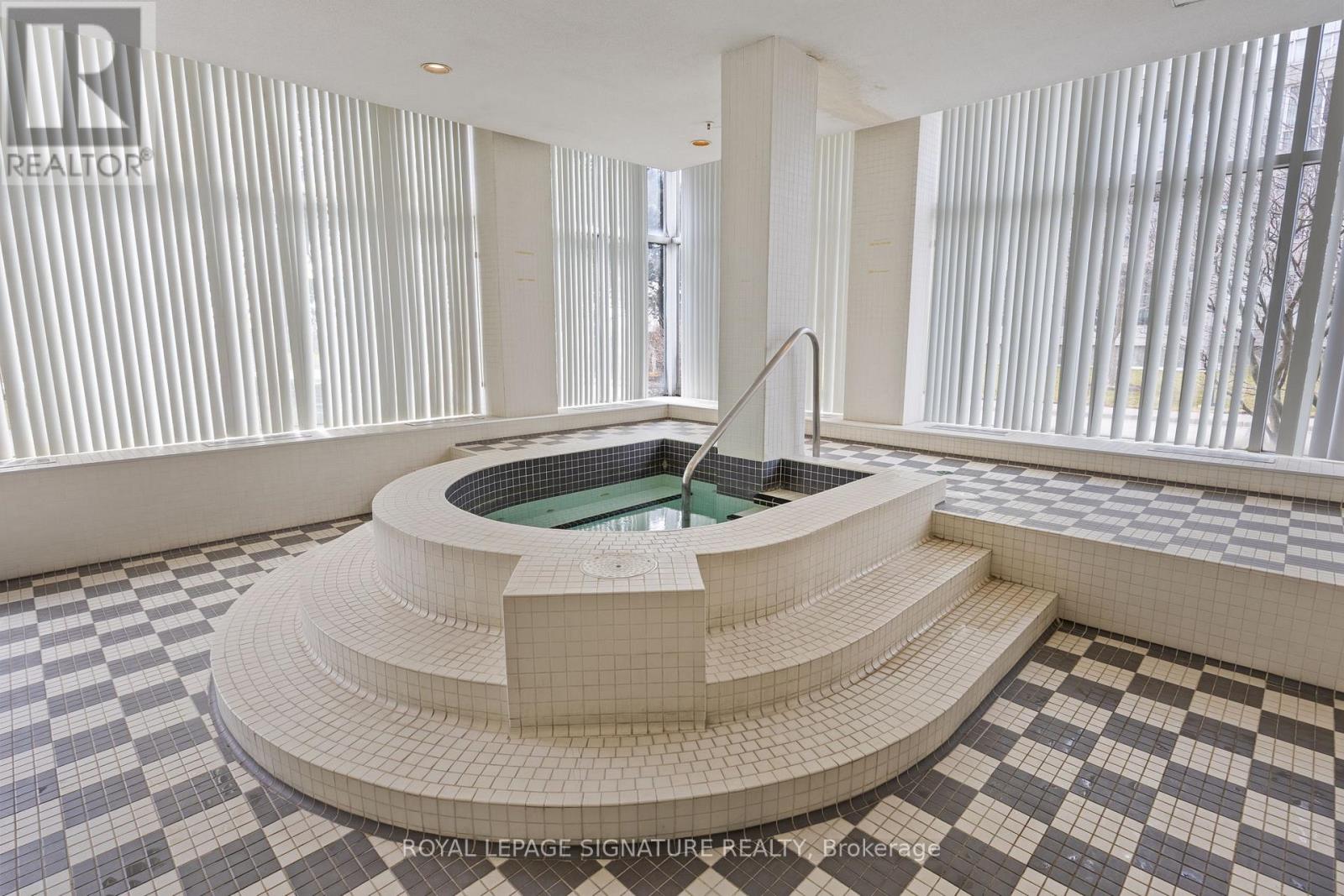 306 - 45 Cumberland Lane, Ajax, Ontario  L1S 7K3 - Photo 19 - E12976398