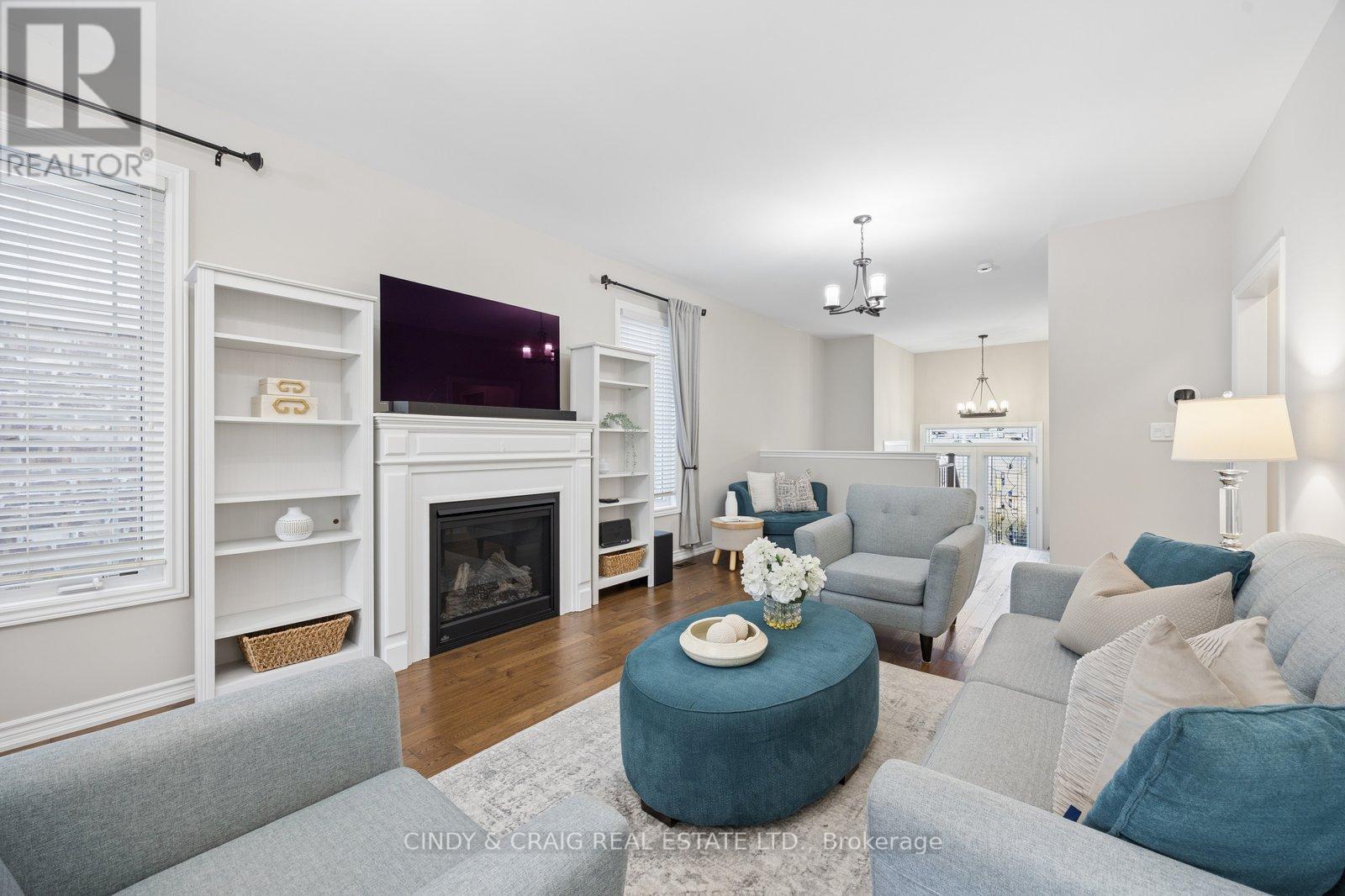 47 Gordon Cowling Street, Clarington, Ontario  L1E 0G7 - Photo 2 - E12976438