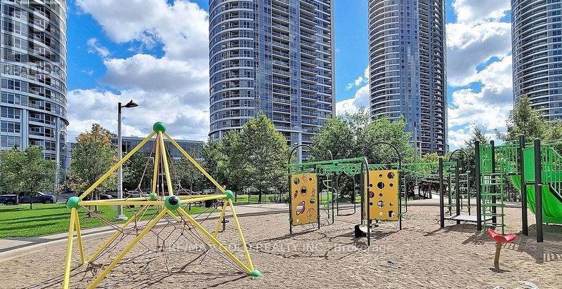 125 Village Green Square, Toronto, Ontario  M1S 0G3 - Photo 9 - E12976514