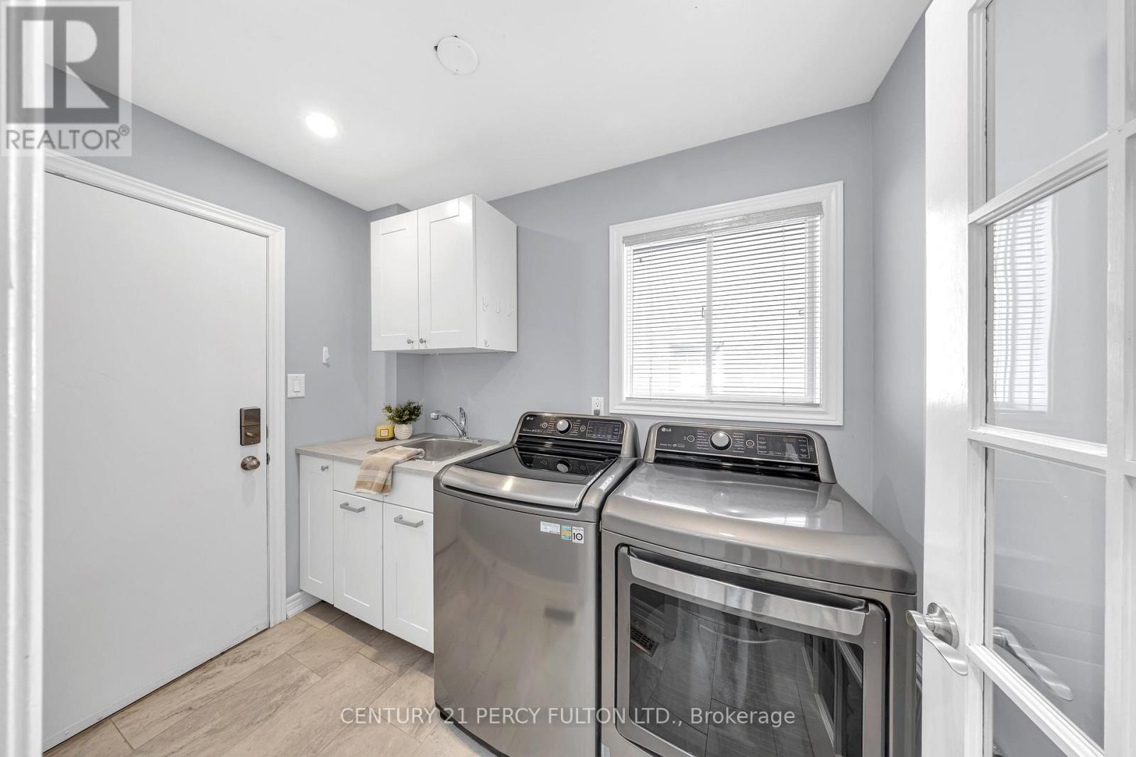 128 Bowles Drive, Ajax, Ontario  L1T 4C2 - Photo 9 - E12976522