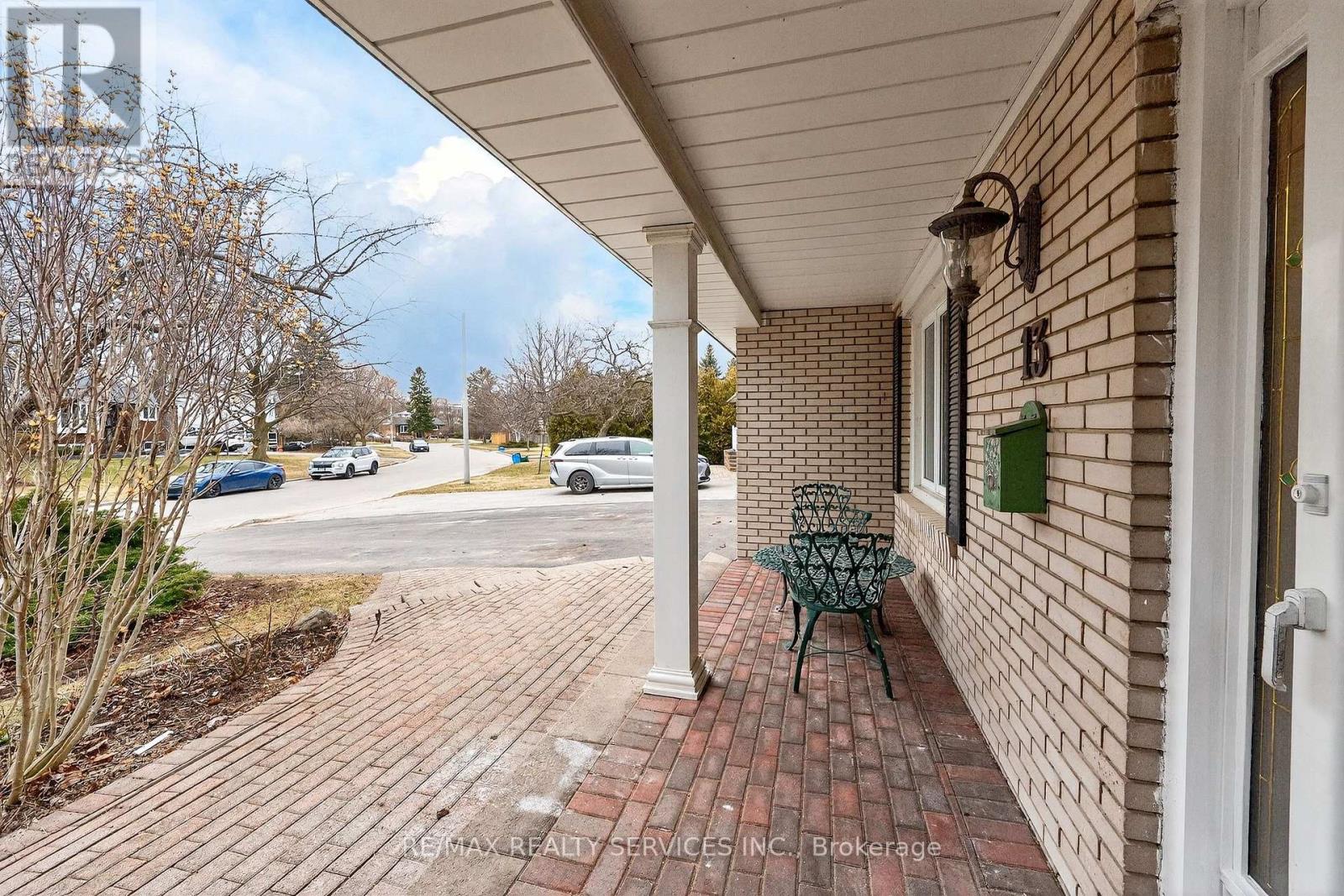 13 Strathy Road, Ajax, Ontario  L1S 2T9 - Photo 6 - E12976568