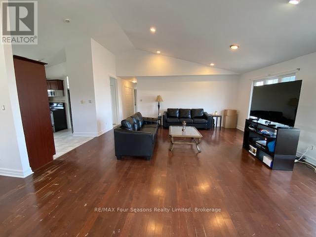 209442 Highway 26 W, Blue Mountains, Ontario  L9Y 0T1 - Photo 5 - X12933404