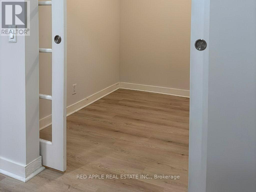 1512 - 361 Front Street W, Toronto (Waterfront Communities), Ontario  M5V 3R5 - Photo 10 - C12976012