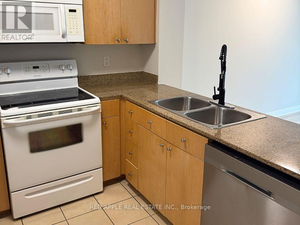 1512 - 361 Front Street W, Toronto (Waterfront Communities), Ontario  M5V 3R5 - Photo 8 - C12976012